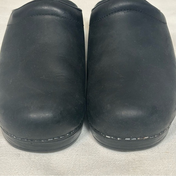 Dansko Sonja Classic Open Back Clog-Oiled Black Leather-Women EU 38 / US 7.5 - Picture 2 of 13